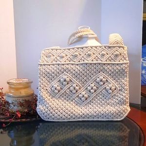 Vintage, Crochet, knit. shoulder handbag..